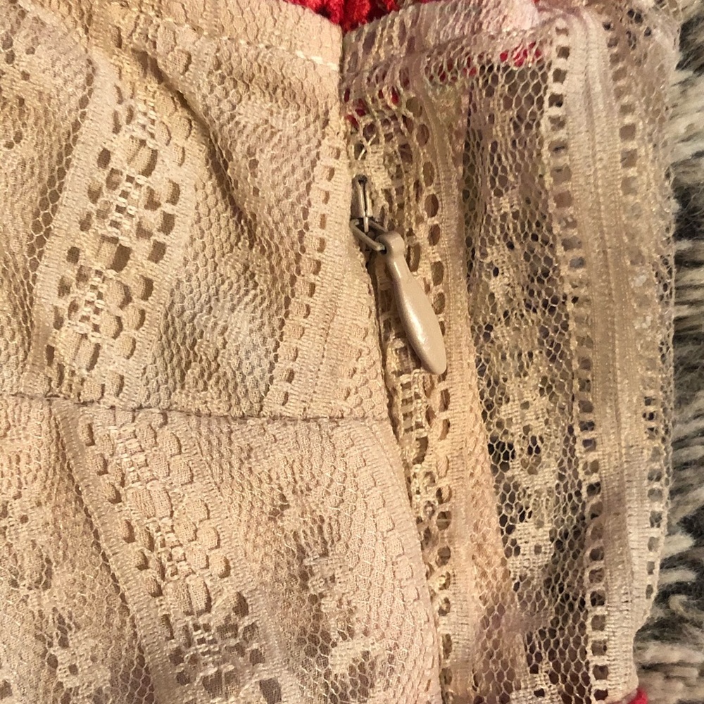 Foxiedox Small Ophelia Two-Toned Crochet Lace Blouse - Picture 10 of 10